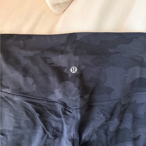 Lululemon Align Biker Shorts 6” - Picture 6 of 6